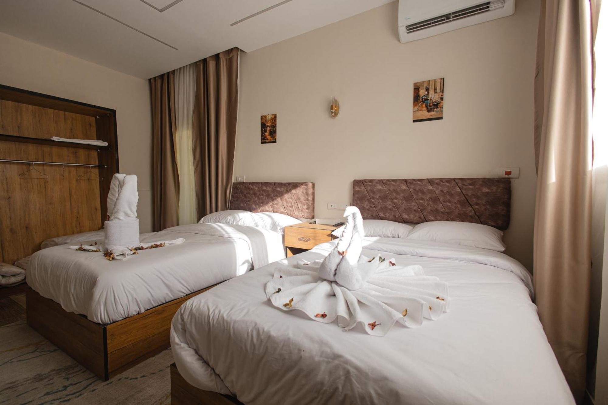 The View Pyramids Hotel Kafret el-Gabal Екстериор снимка