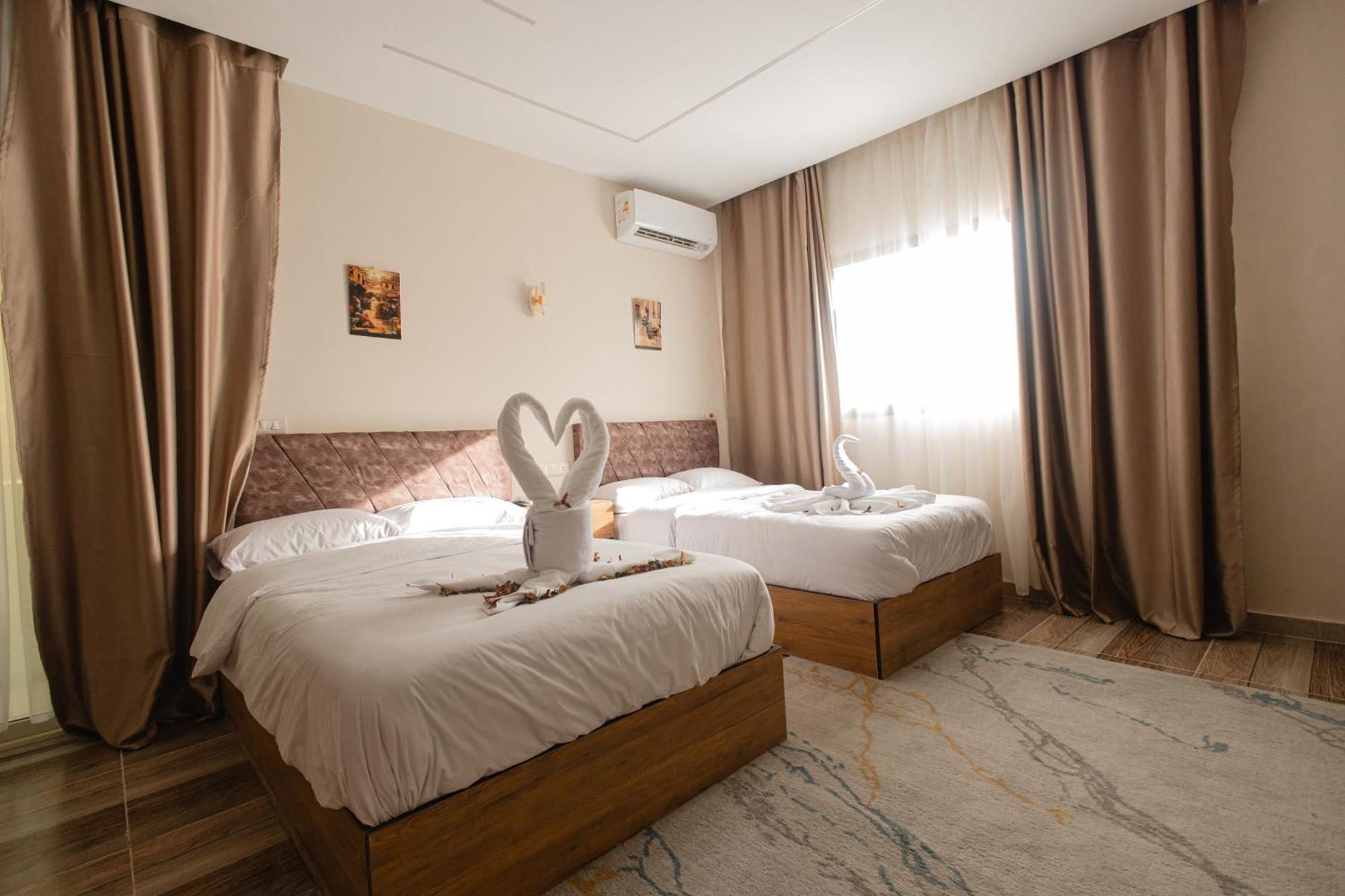 The View Pyramids Hotel Kafret el-Gabal Екстериор снимка