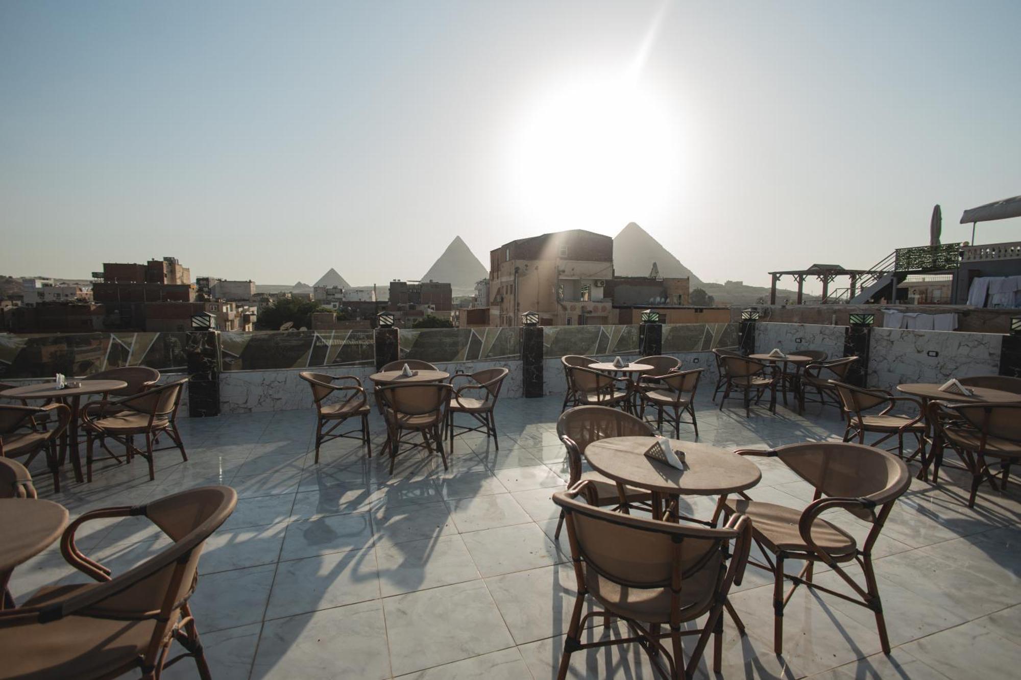 The View Pyramids Hotel Kafret el-Gabal Екстериор снимка