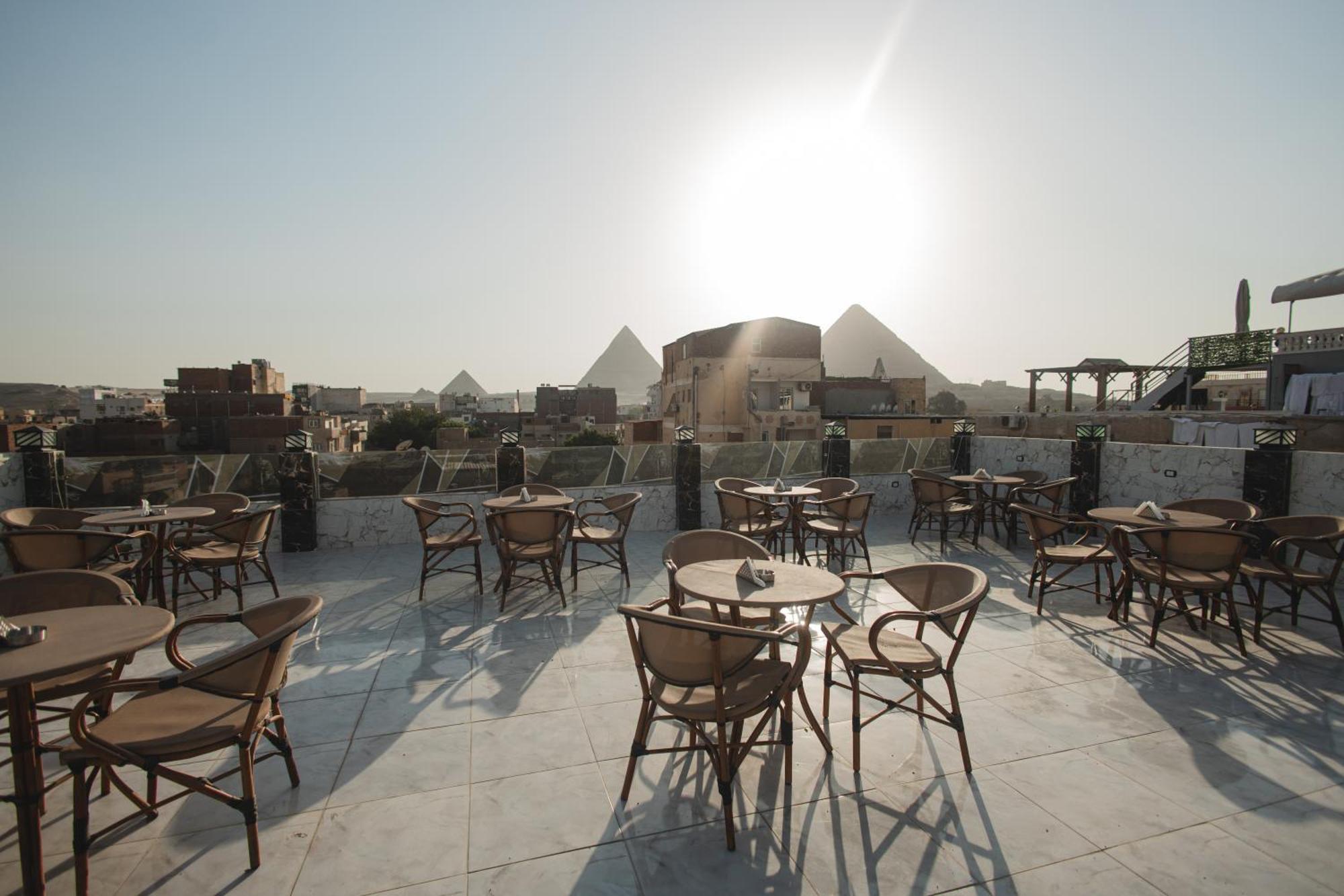 The View Pyramids Hotel Kafret el-Gabal Екстериор снимка