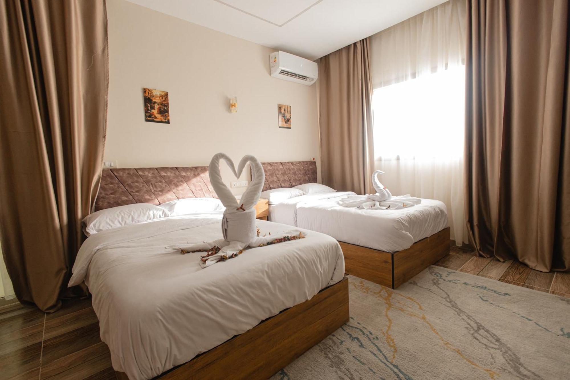 The View Pyramids Hotel Kafret el-Gabal Екстериор снимка